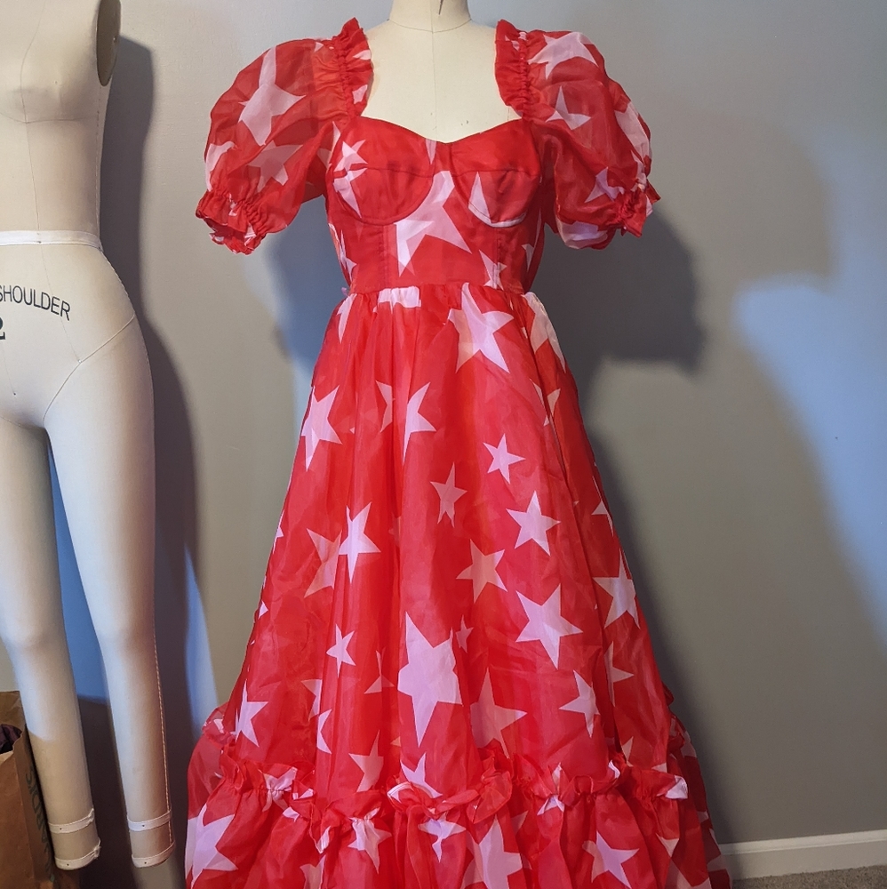 Selkie NWT Star Ritz Gown XXS